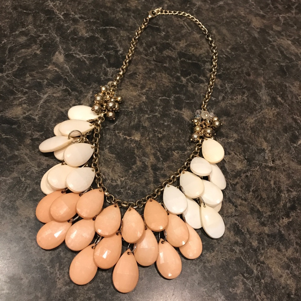 Chunky pink and white necklace